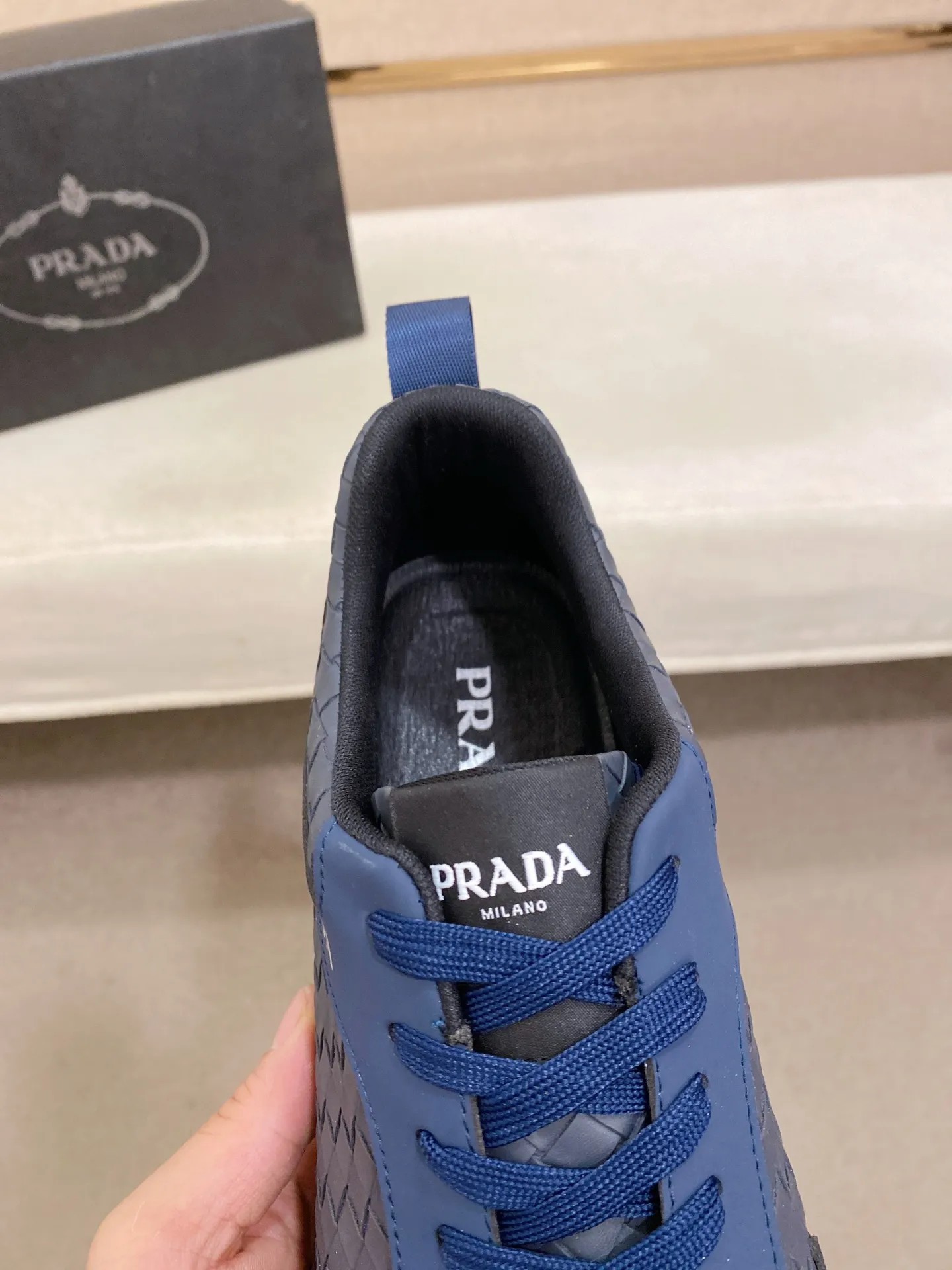 Men's men's shoes💰: 440💰[Prada～Prada] Trendy new styles are on the market. Same style as the official website. Counter quality. Original version. [Strong] [Strong] Imported selected first-layer cowhide. Comfortable and breathable sheepskin lining, fine workmanship, upper layer made of 100% pure cowhide, original last shape, comfortable on the feet, shoe sizes 38 to 44